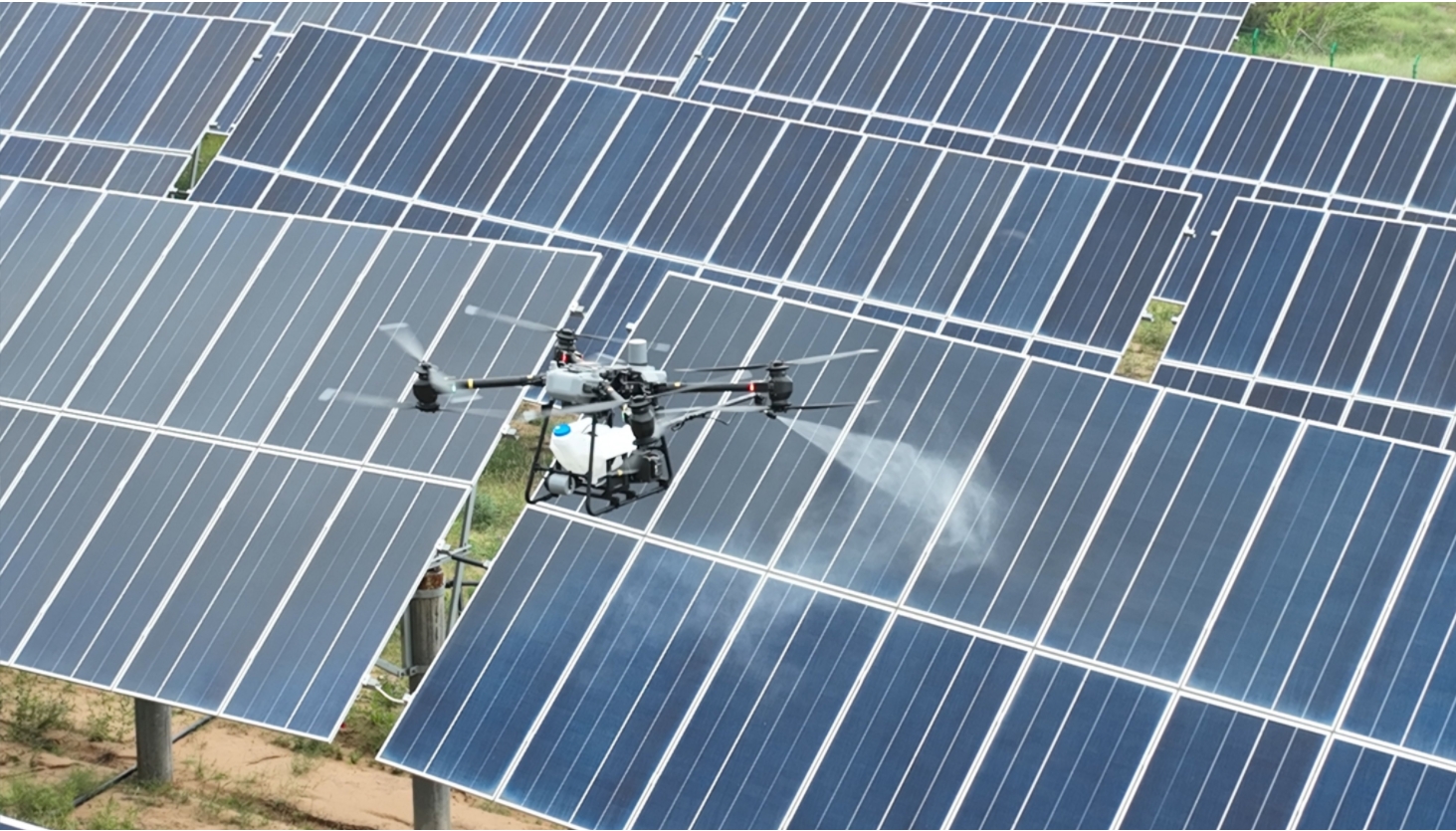 drone solar panel cleaning abu dhabi (2)